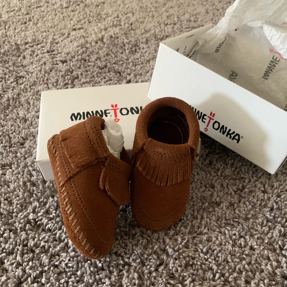 MinneTonka Riley Bootie - Picture 2 of 4